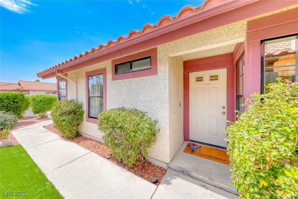 8262 Palmada, Las Vegas, NV 89123