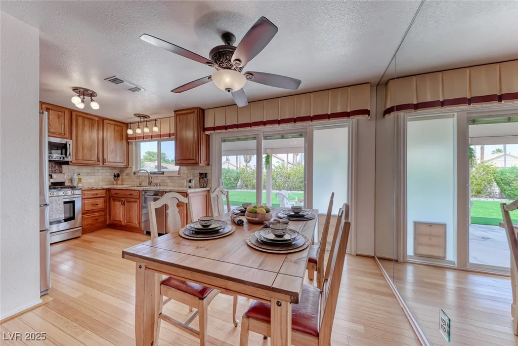8262 Palmada, Las Vegas, NV 89123