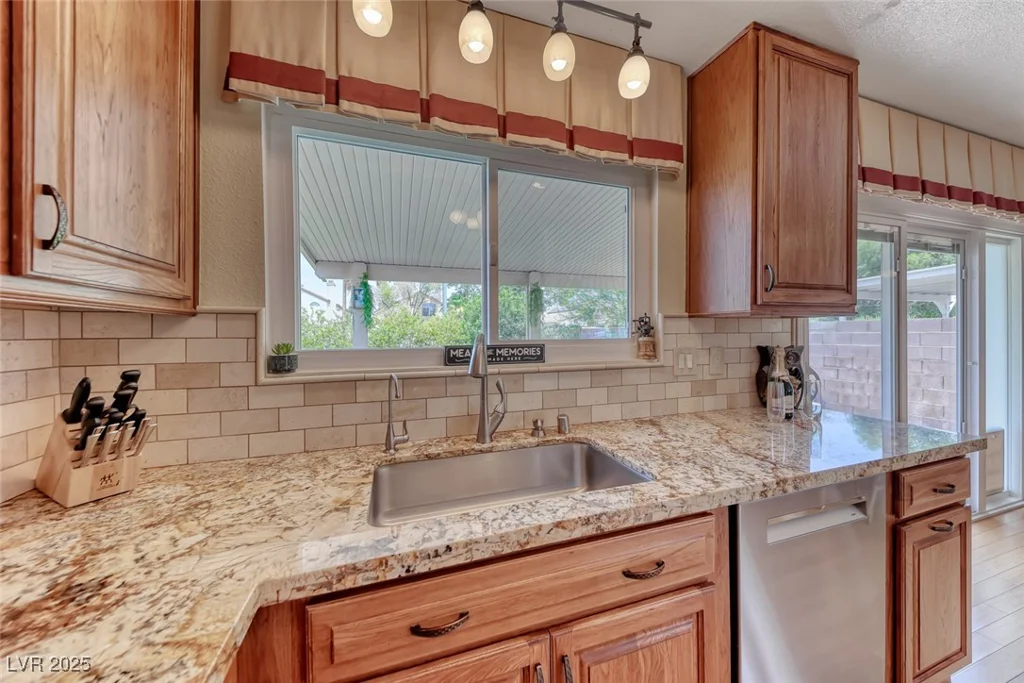 8262 Palmada, Las Vegas, NV 89123