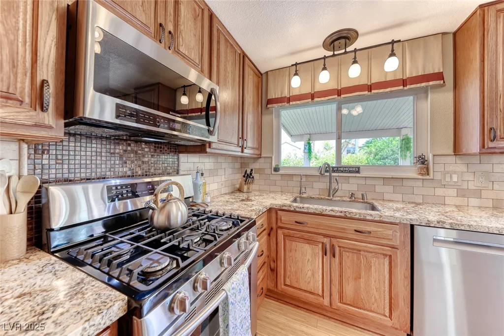8262 Palmada, Las Vegas, NV 89123
