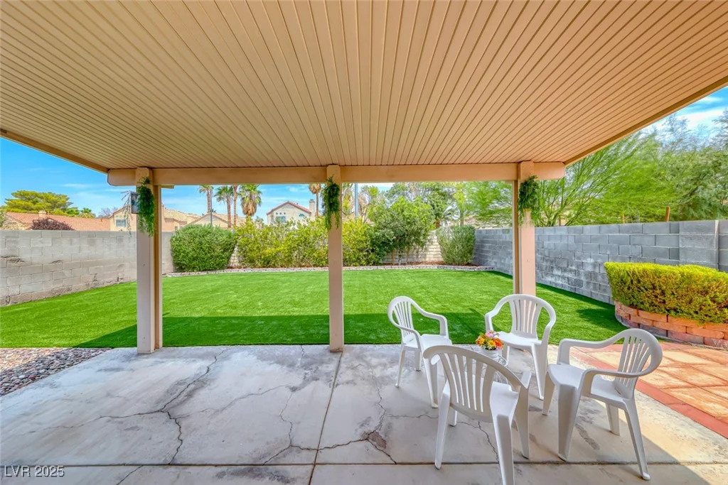 8262 Palmada, Las Vegas, NV 89123