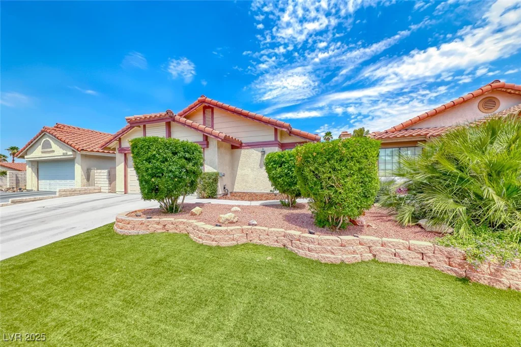 8262 Palmada, Las Vegas, NV 89123