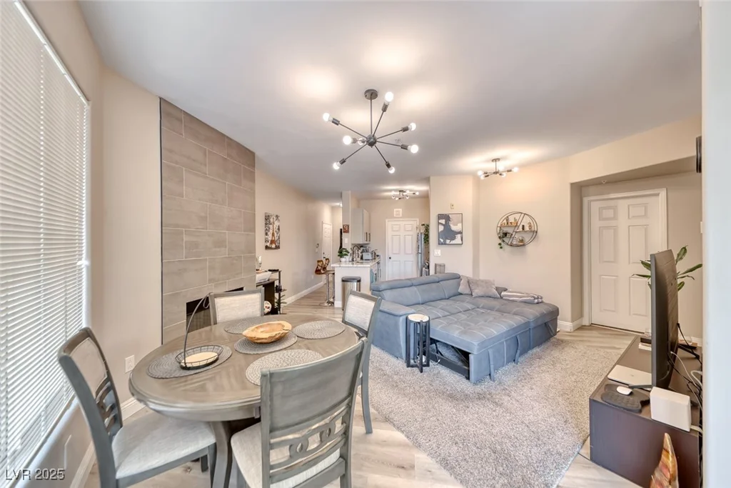 7173 Durango, Las Vegas, NV 89113