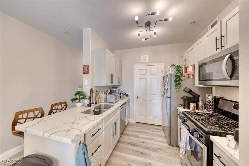 7173 Durango, Las Vegas, NV 89113