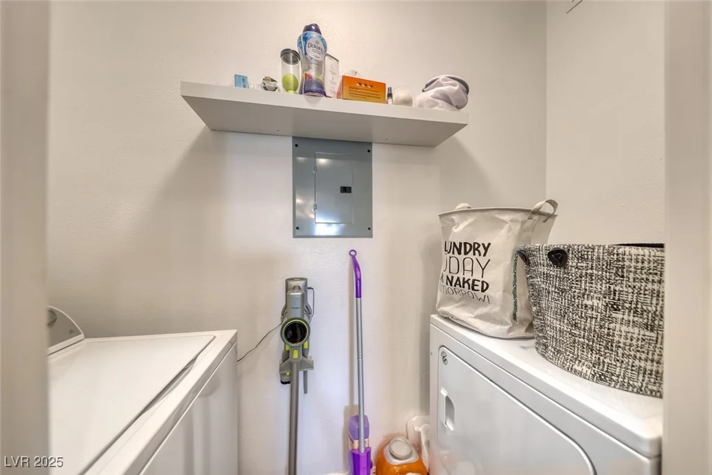 7173 Durango, Las Vegas, NV 89113