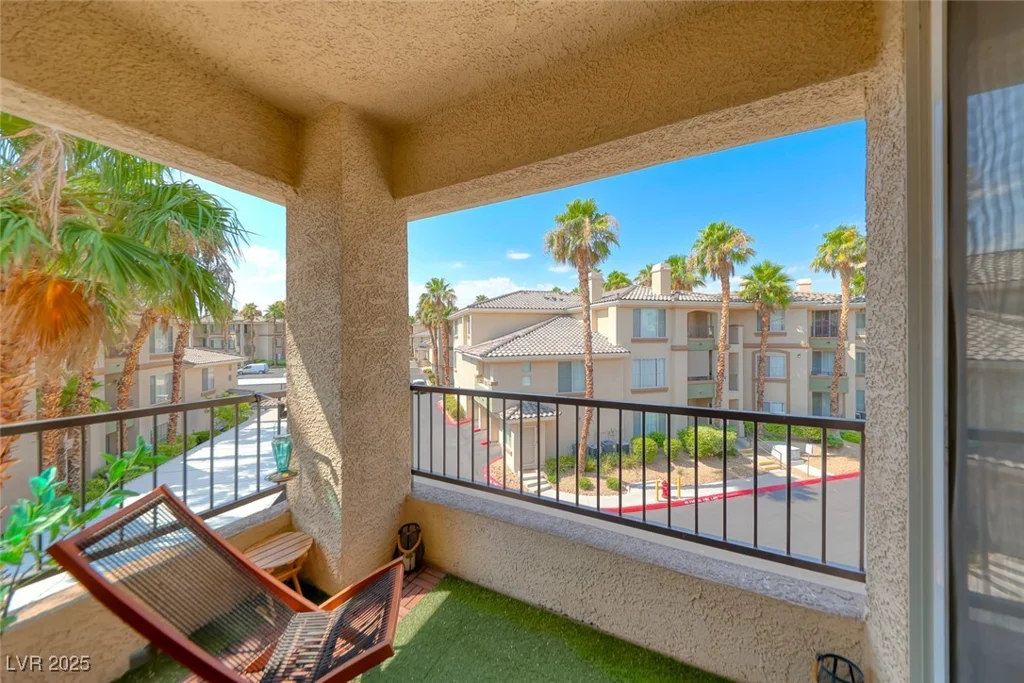 7173 Durango, Las Vegas, NV 89113