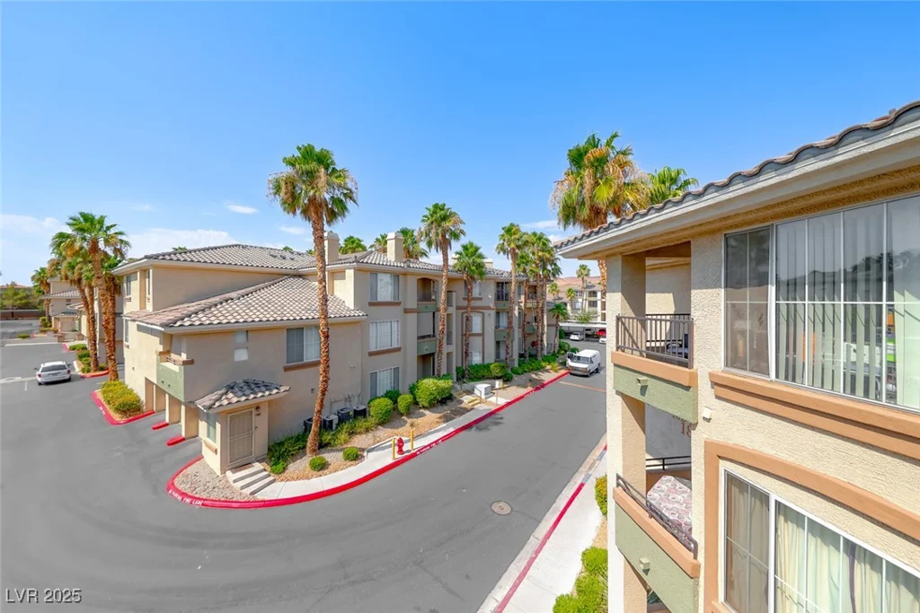 7173 Durango, Las Vegas, NV 89113