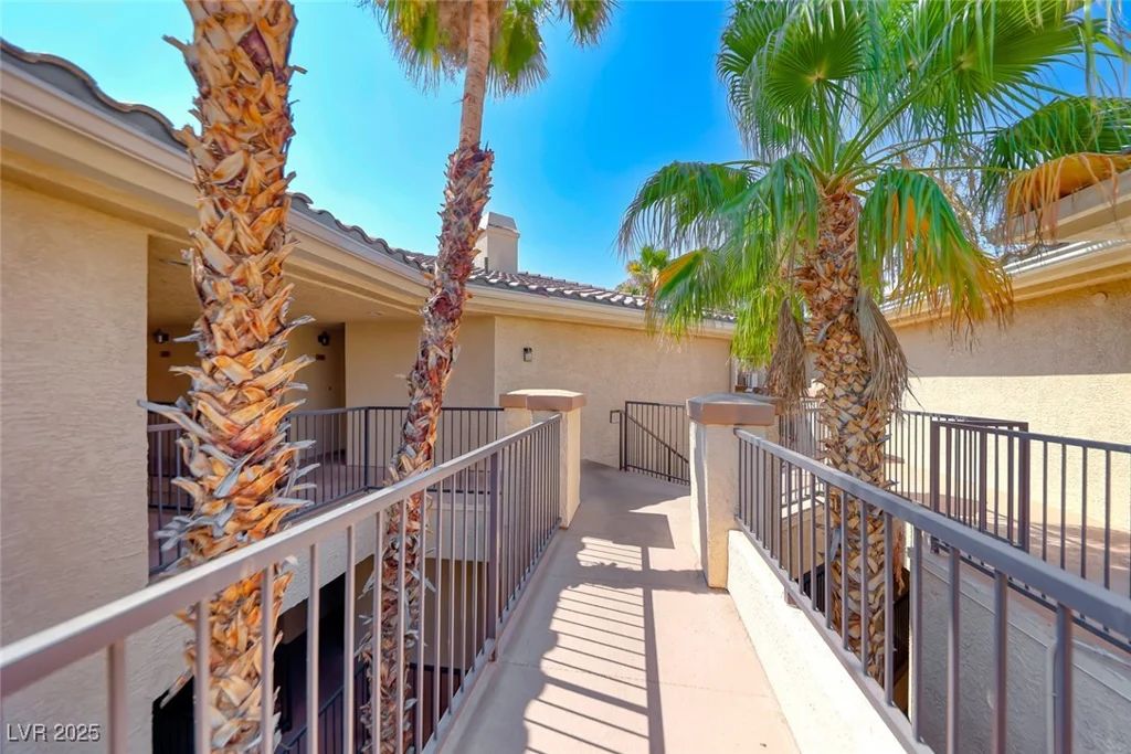 7173 Durango, Las Vegas, NV 89113