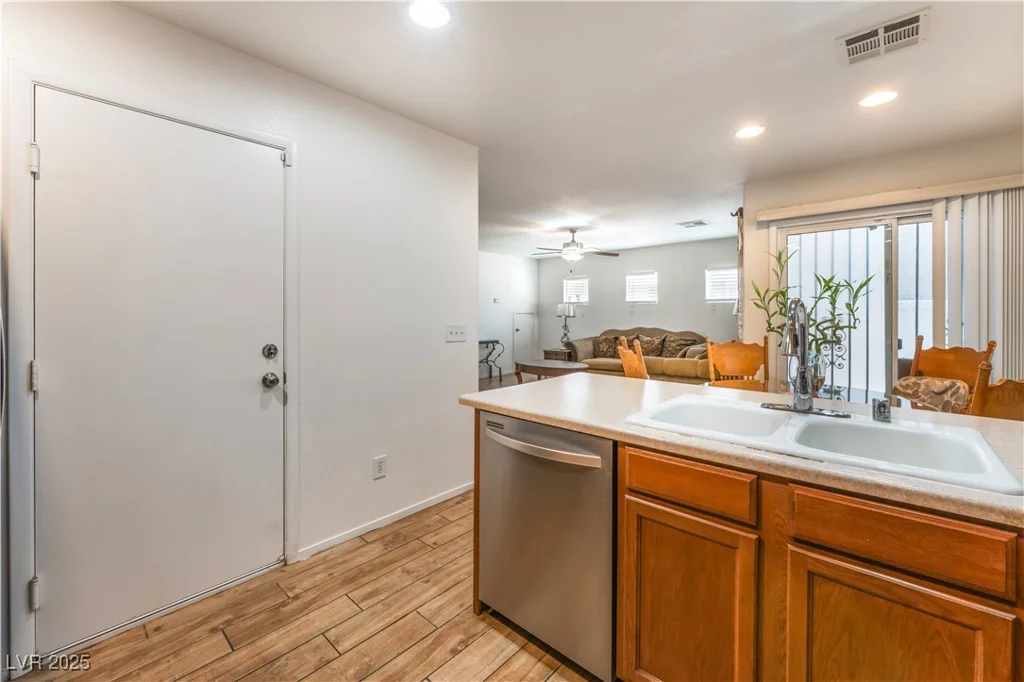 4069 Puebla, Las Vegas, NV 89115