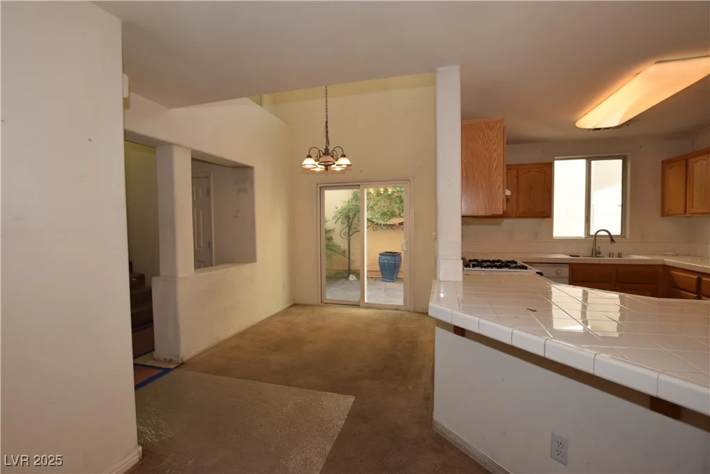 7322 Phlox, Las Vegas, NV 89113