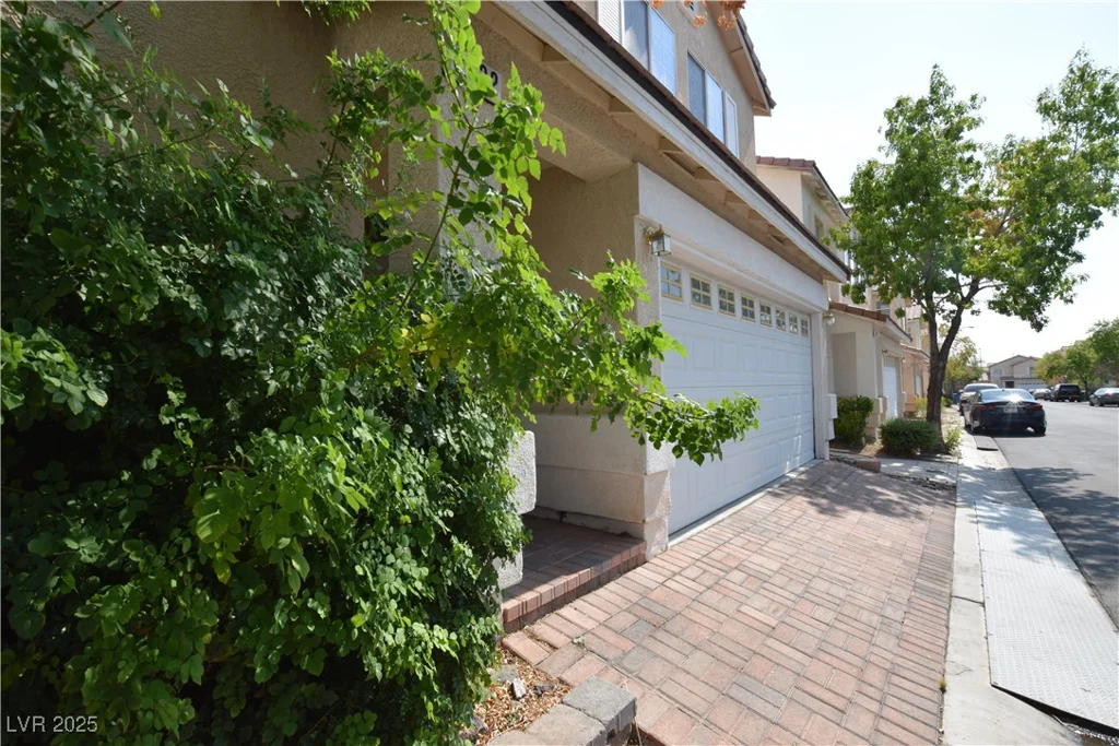 7322 Phlox, Las Vegas, NV 89113