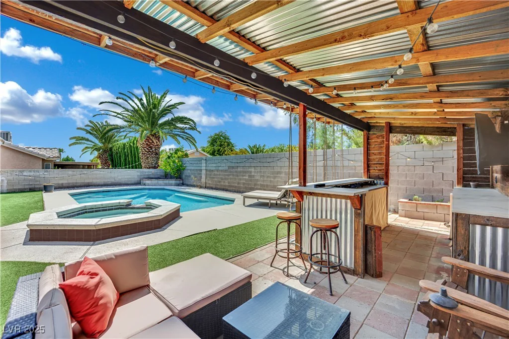 7921 Thorne Pine, Las Vegas, NV 89131