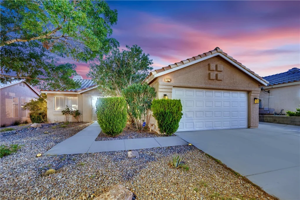7921 Thorne Pine, Las Vegas, NV 89131