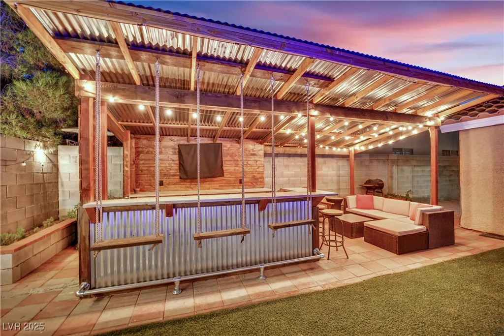 7921 Thorne Pine, Las Vegas, NV 89131