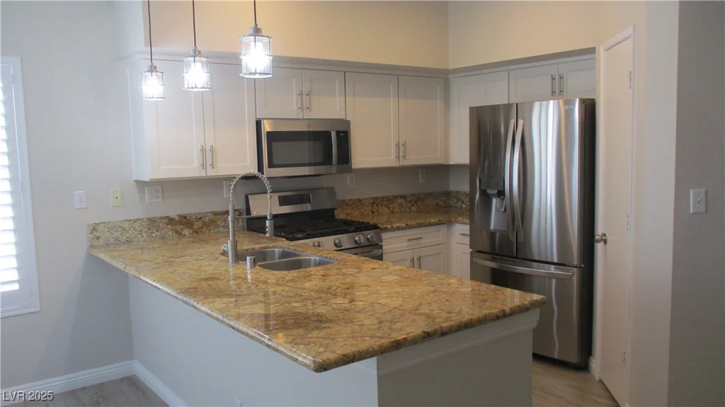 4821 Black Bear, Las Vegas, NV 89149