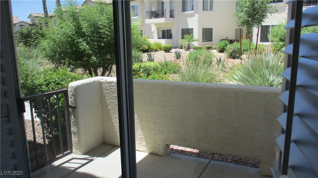 4821 Black Bear, Las Vegas, NV 89149