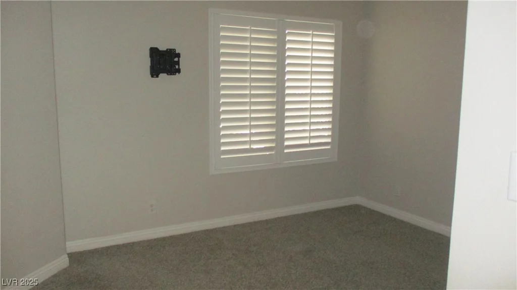 4821 Black Bear, Las Vegas, NV 89149