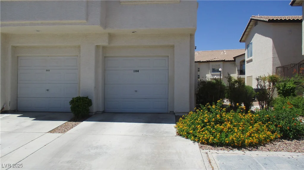 4821 Black Bear, Las Vegas, NV 89149
