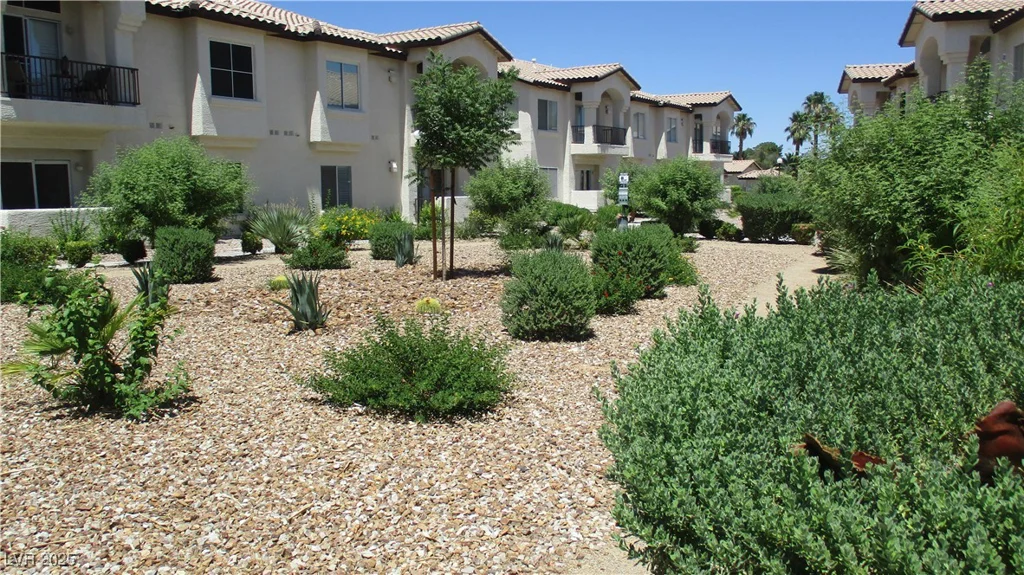 4821 Black Bear, Las Vegas, NV 89149