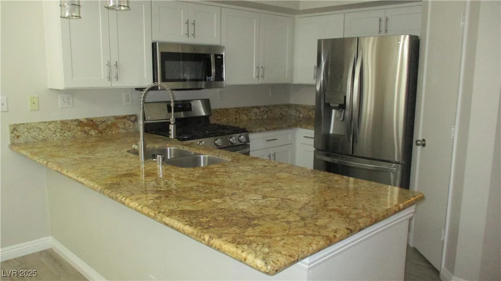 4821 Black Bear, Las Vegas, NV 89149