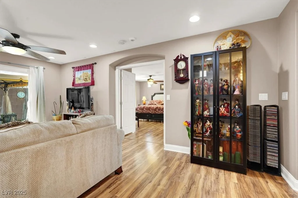 6771 Flamenco, Las Vegas, NV 89139