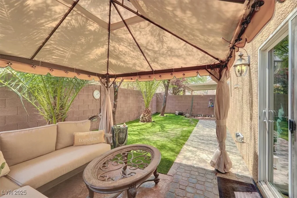 6771 Flamenco, Las Vegas, NV 89139
