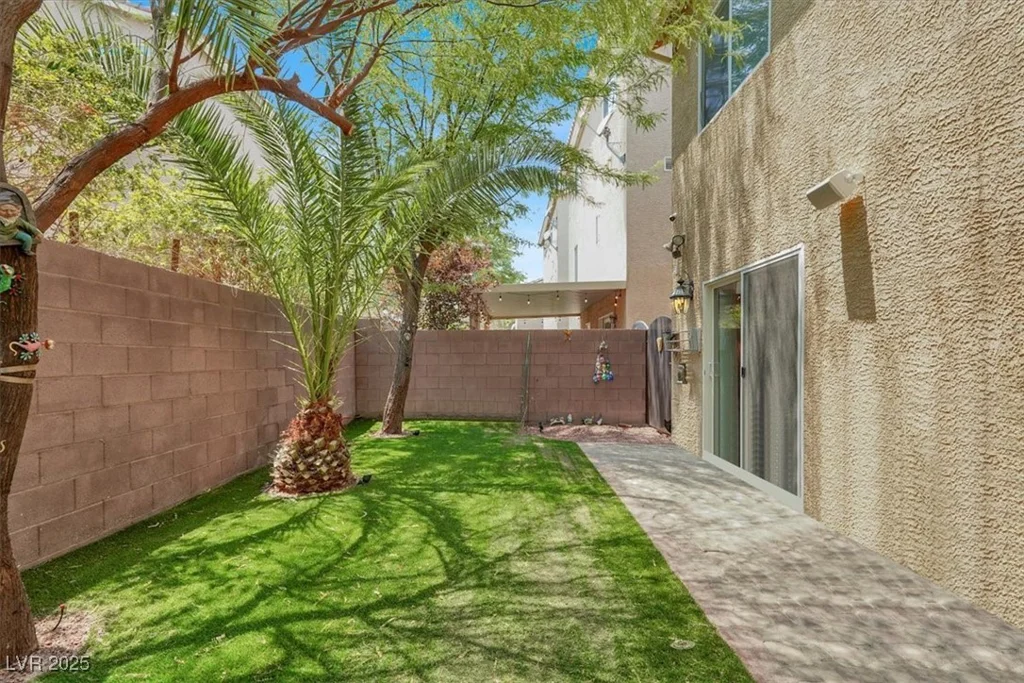 6771 Flamenco, Las Vegas, NV 89139