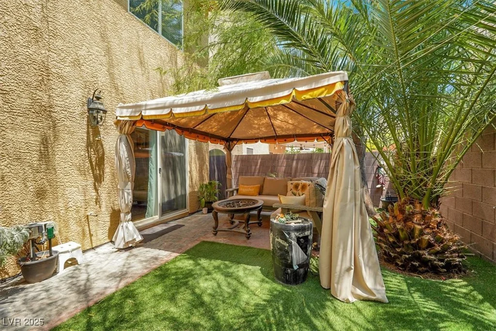 6771 Flamenco, Las Vegas, NV 89139