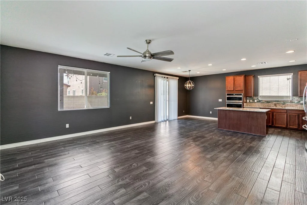 137 Thorntree, North Las Vegas, NV 89031