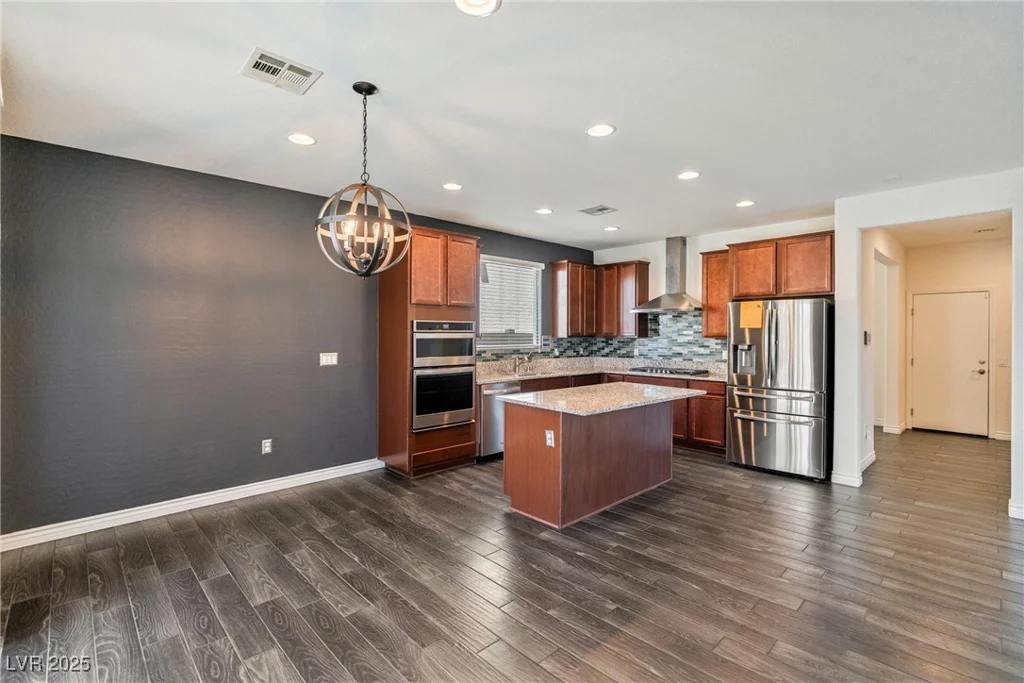 137 Thorntree, North Las Vegas, NV 89031