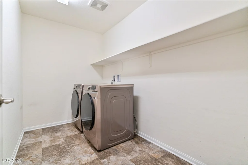 137 Thorntree, North Las Vegas, NV 89031