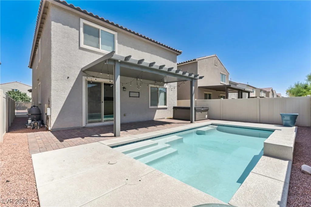 137 Thorntree, North Las Vegas, NV 89031