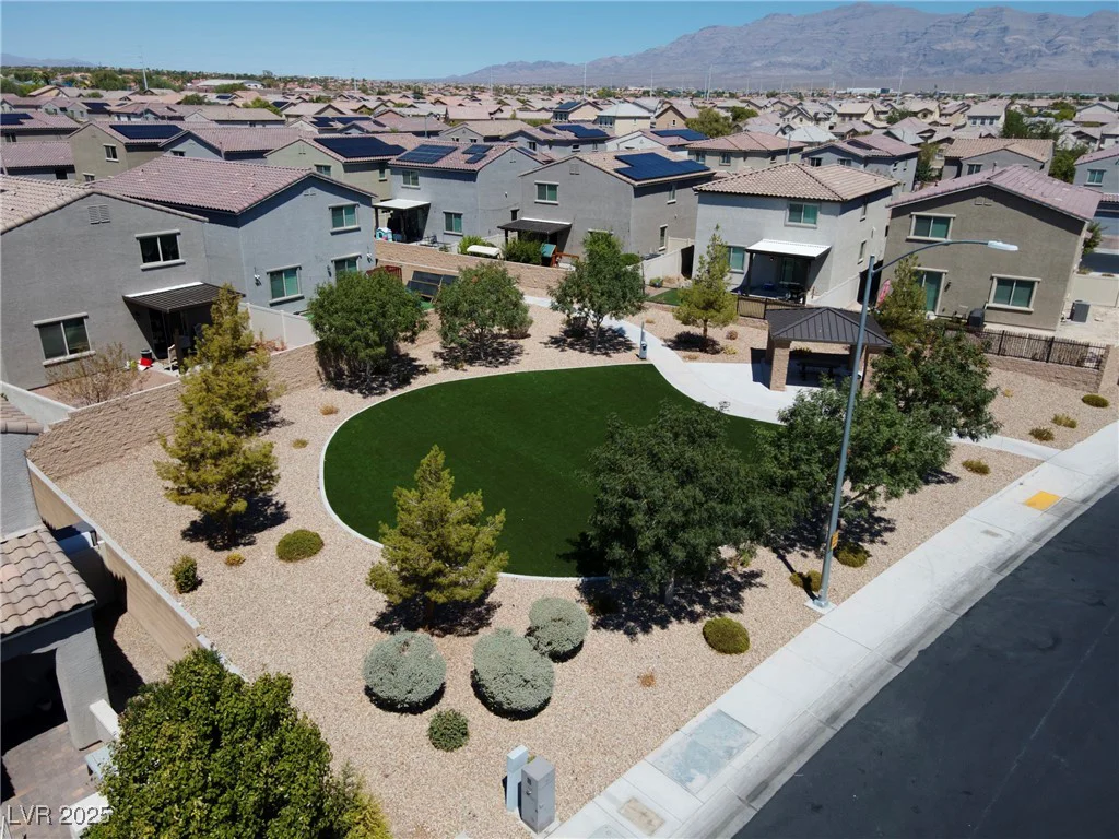 137 Thorntree, North Las Vegas, NV 89031