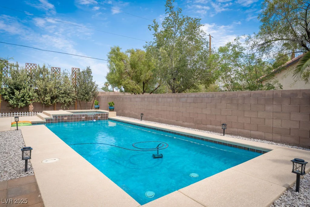 7559 Chambery Cove, Las Vegas, NV 89123