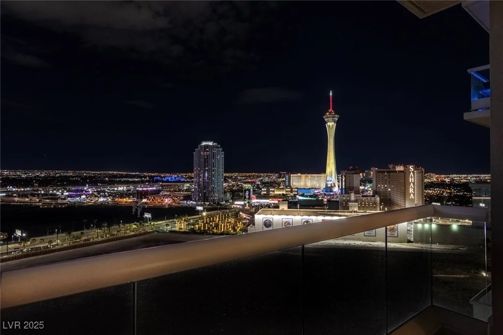 2747 Paradise, Las Vegas, NV 89109