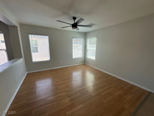9517 Gilmore, Las Vegas, NV 89129
