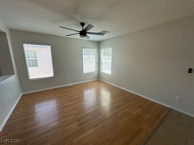 9517 Gilmore, Las Vegas, NV 89129