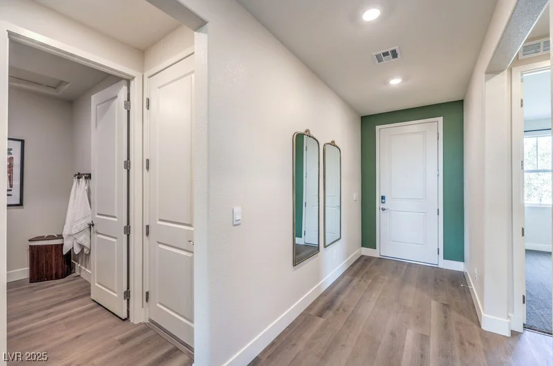 1313 William Lake, North Las Vegas, NV 89084