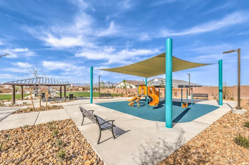 1313 William Lake, North Las Vegas, NV 89084