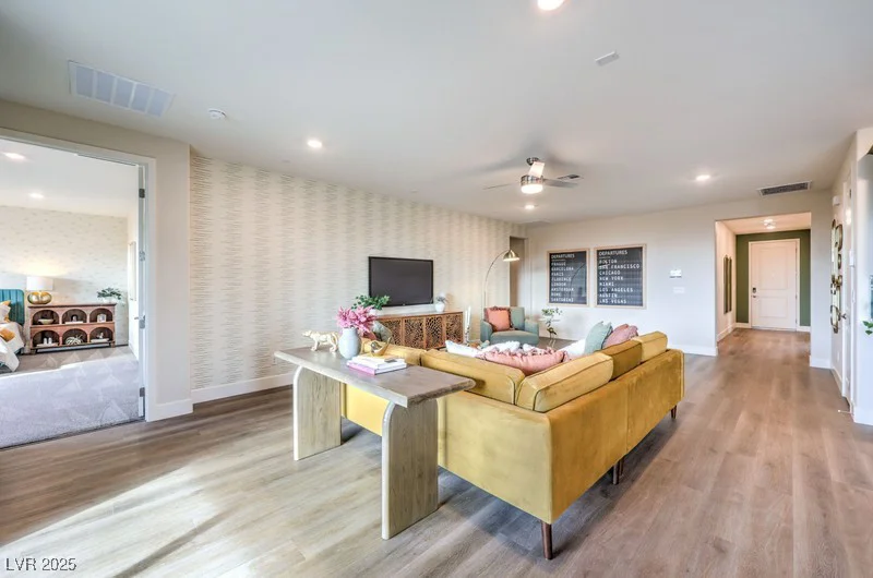 1313 William Lake, North Las Vegas, NV 89084