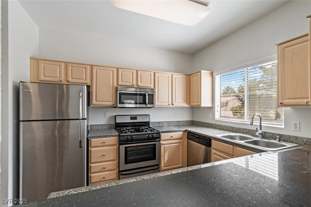 5250 Rainbow, Las Vegas, NV 89118