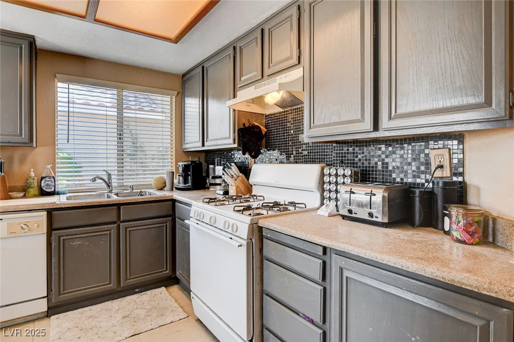 4409 Charneta, Las Vegas, NV 89130
