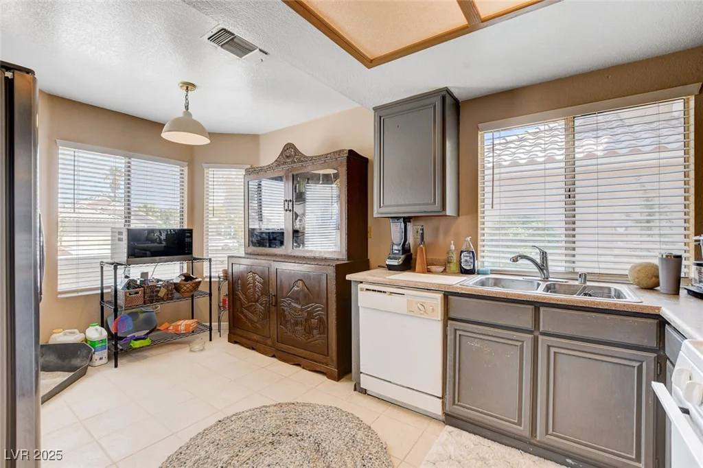 4409 Charneta, Las Vegas, NV 89130