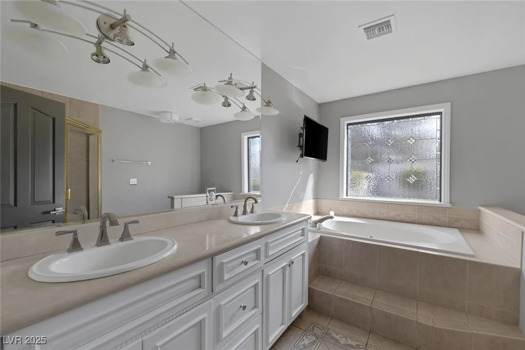 9 Quail Run, Henderson, NV 89014