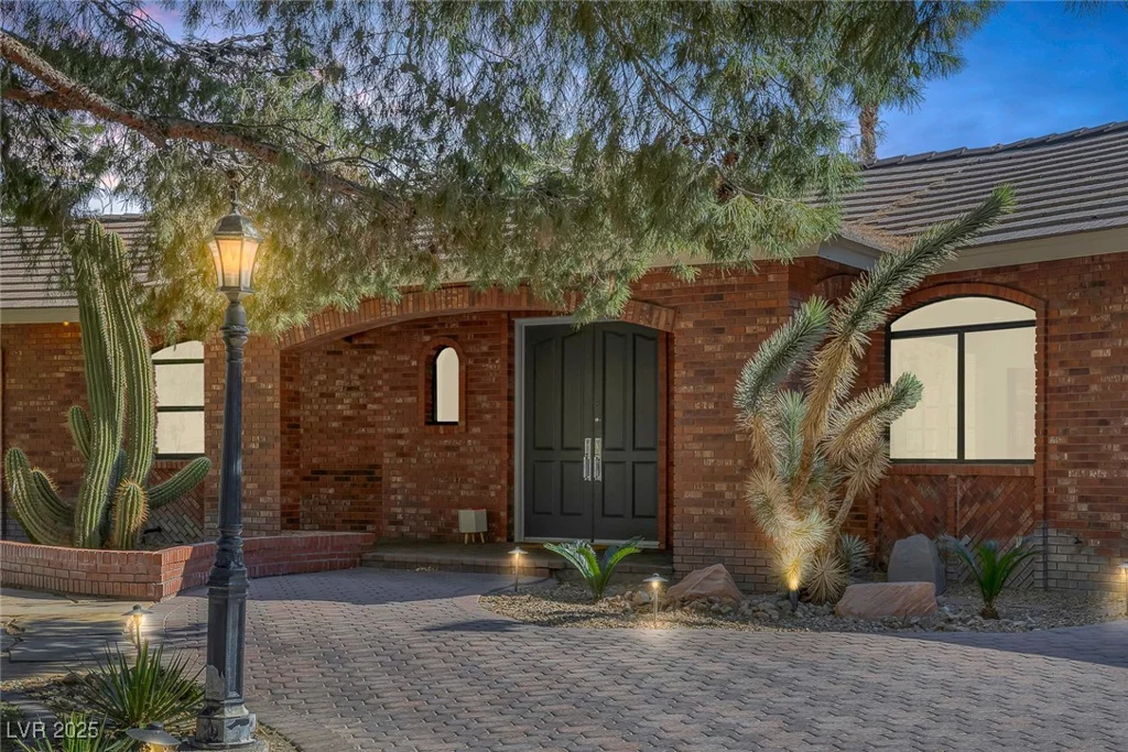 9 Quail Run, Henderson, NV 89014
