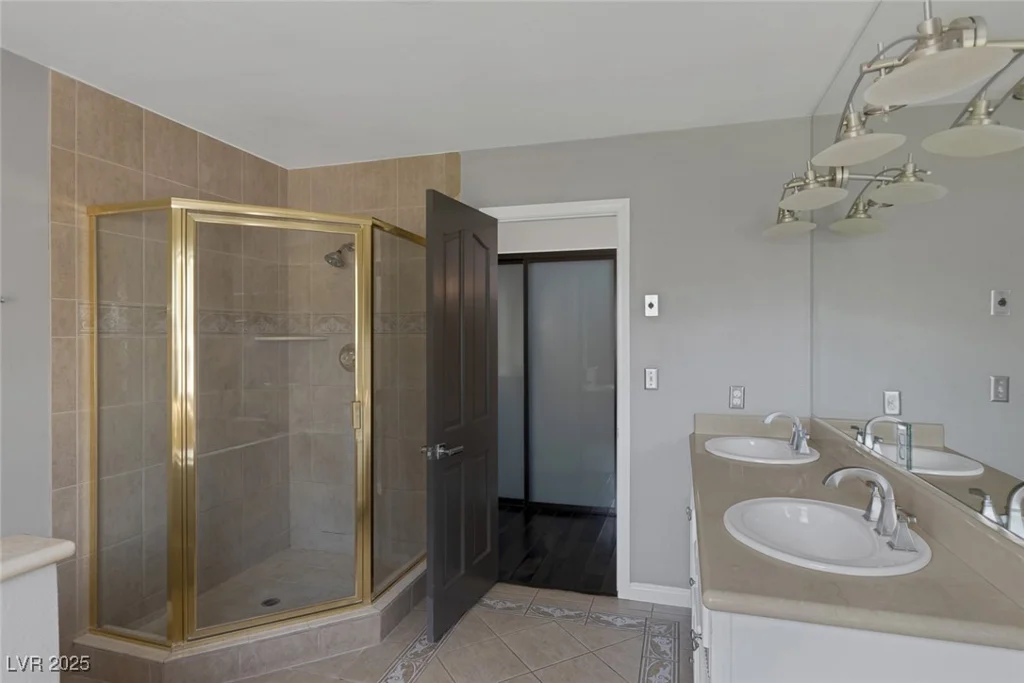 9 Quail Run, Henderson, NV 89014