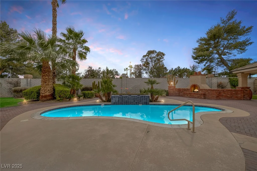 9 Quail Run, Henderson, NV 89014