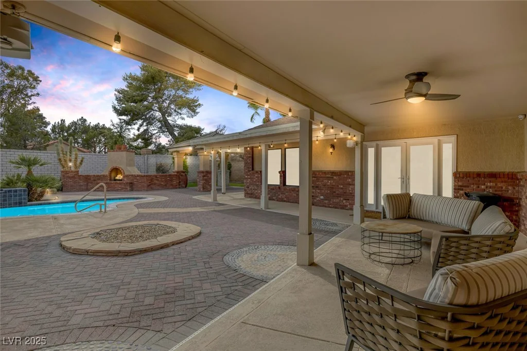 9 Quail Run, Henderson, NV 89014