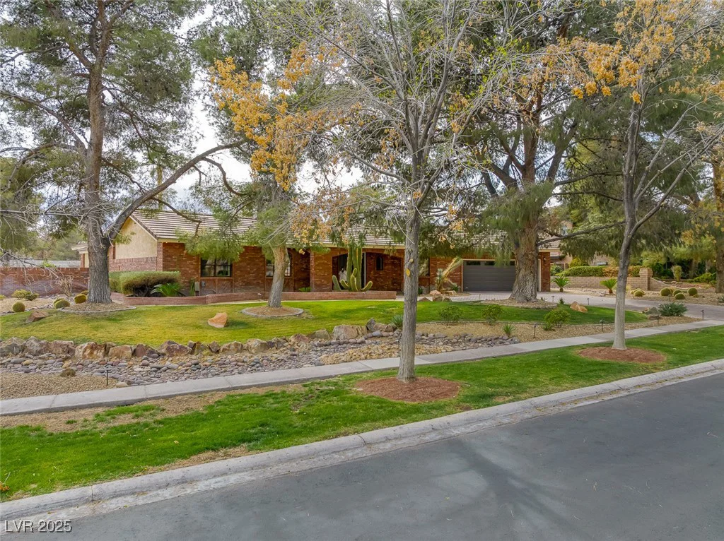 9 Quail Run, Henderson, NV 89014