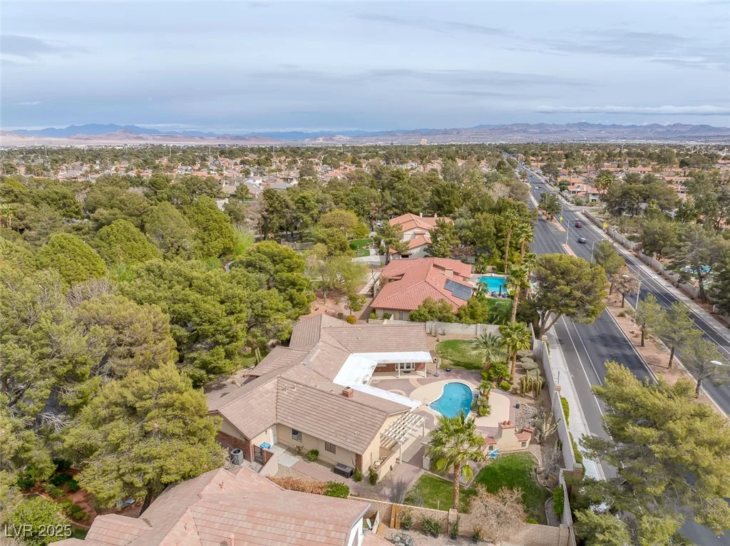 9 Quail Run, Henderson, NV 89014